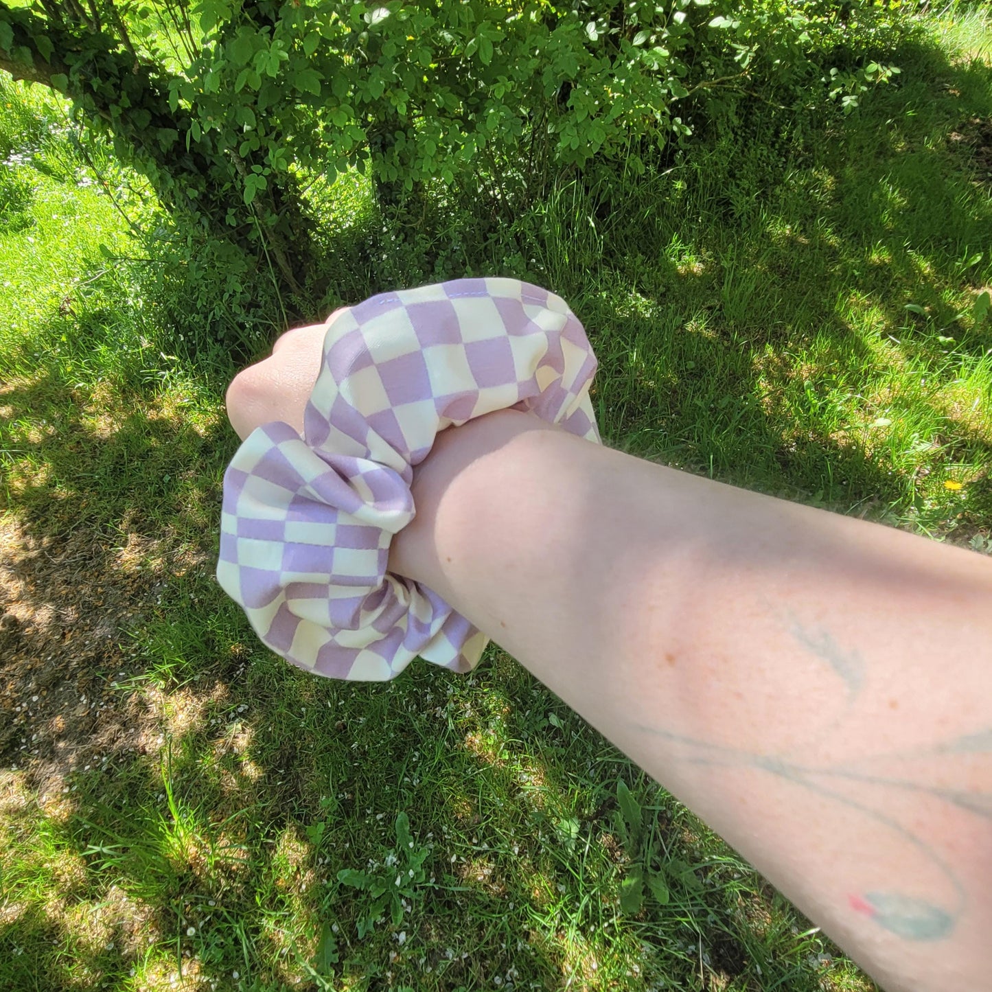 Bandana élastique - motif damier lilas