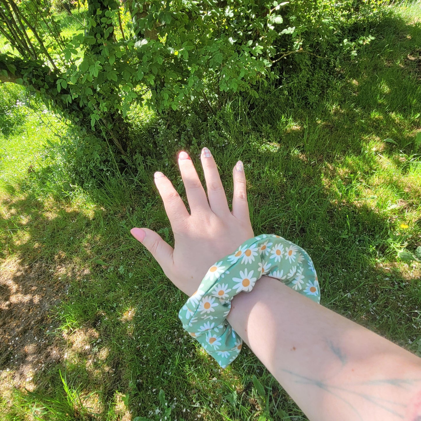 Bandana élastique - motif marguerite verte